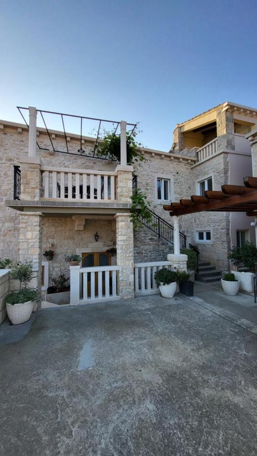 Stone House Apartments Didini Dvori Lumbarda Zewnętrze zdjęcie