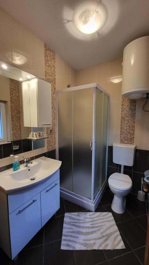 Stone House Apartments Didini Dvori Lumbarda Zewnętrze zdjęcie
