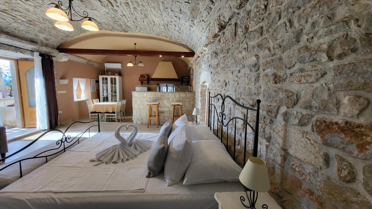 Stone House Apartments Didini Dvori Lumbarda Zewnętrze zdjęcie