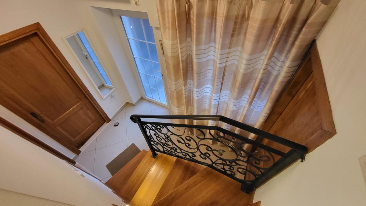 Stone House Apartments Didini Dvori Lumbarda Zewnętrze zdjęcie
