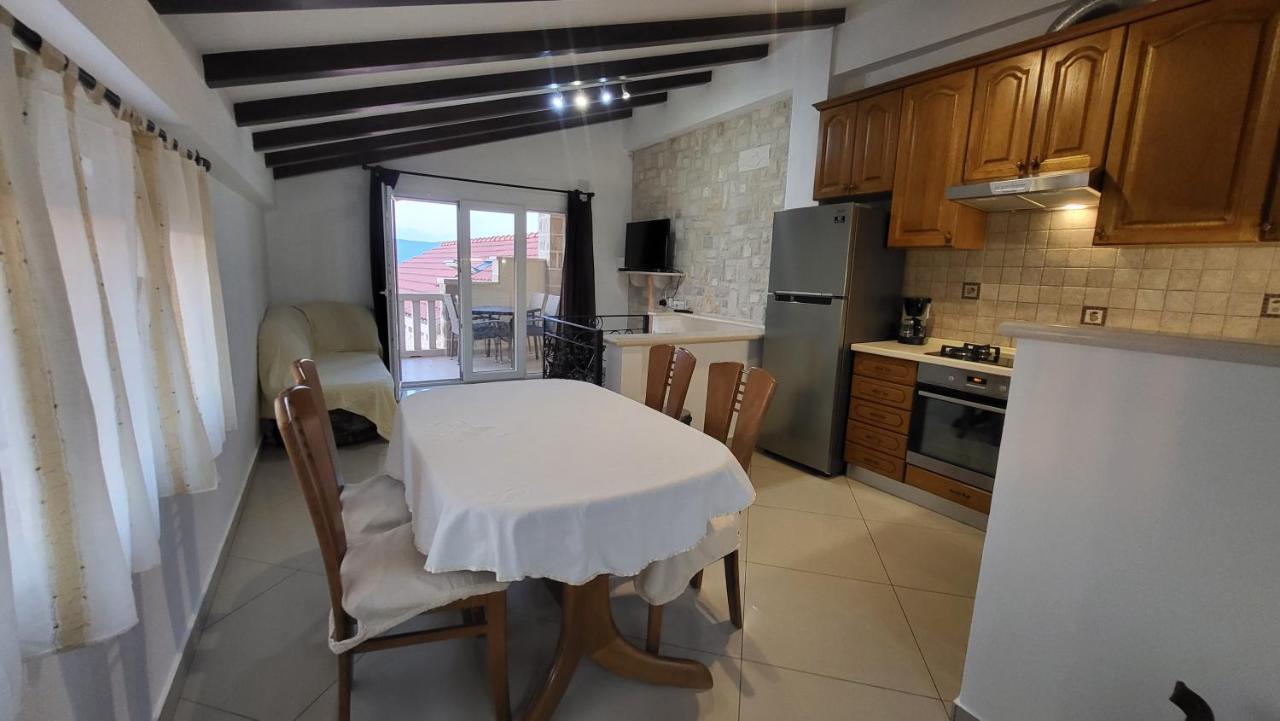 Stone House Apartments Didini Dvori Lumbarda Zewnętrze zdjęcie