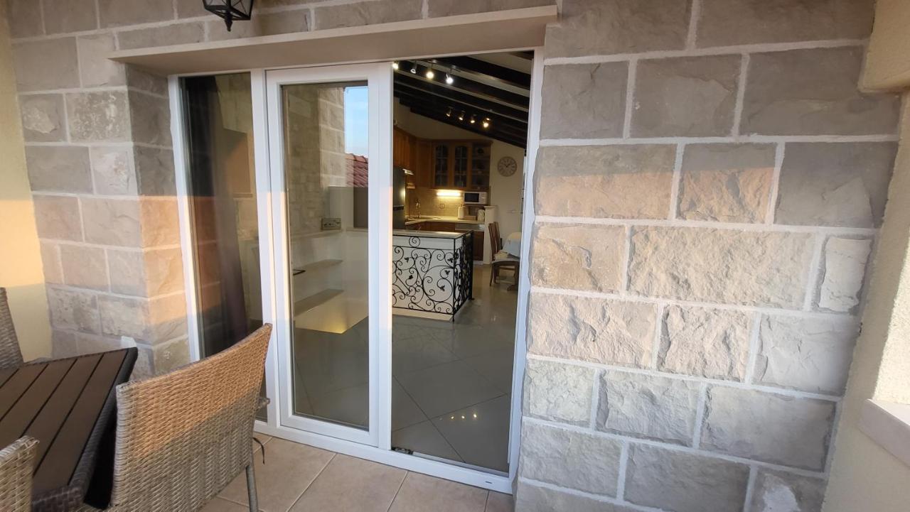 Stone House Apartments Didini Dvori Lumbarda Zewnętrze zdjęcie