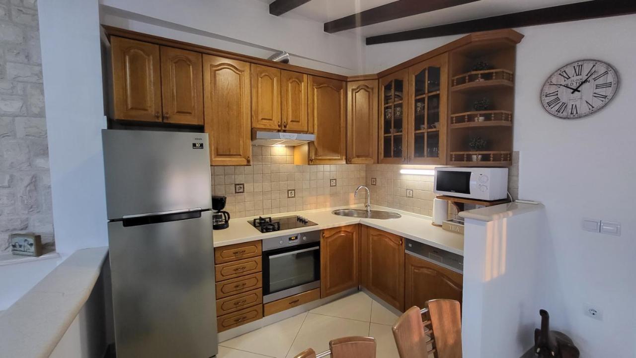 Stone House Apartments Didini Dvori Lumbarda Zewnętrze zdjęcie