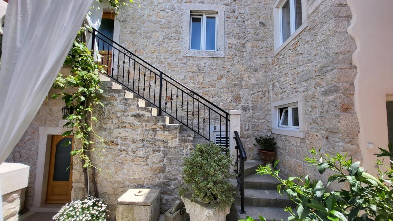 Stone House Apartments Didini Dvori Lumbarda Zewnętrze zdjęcie