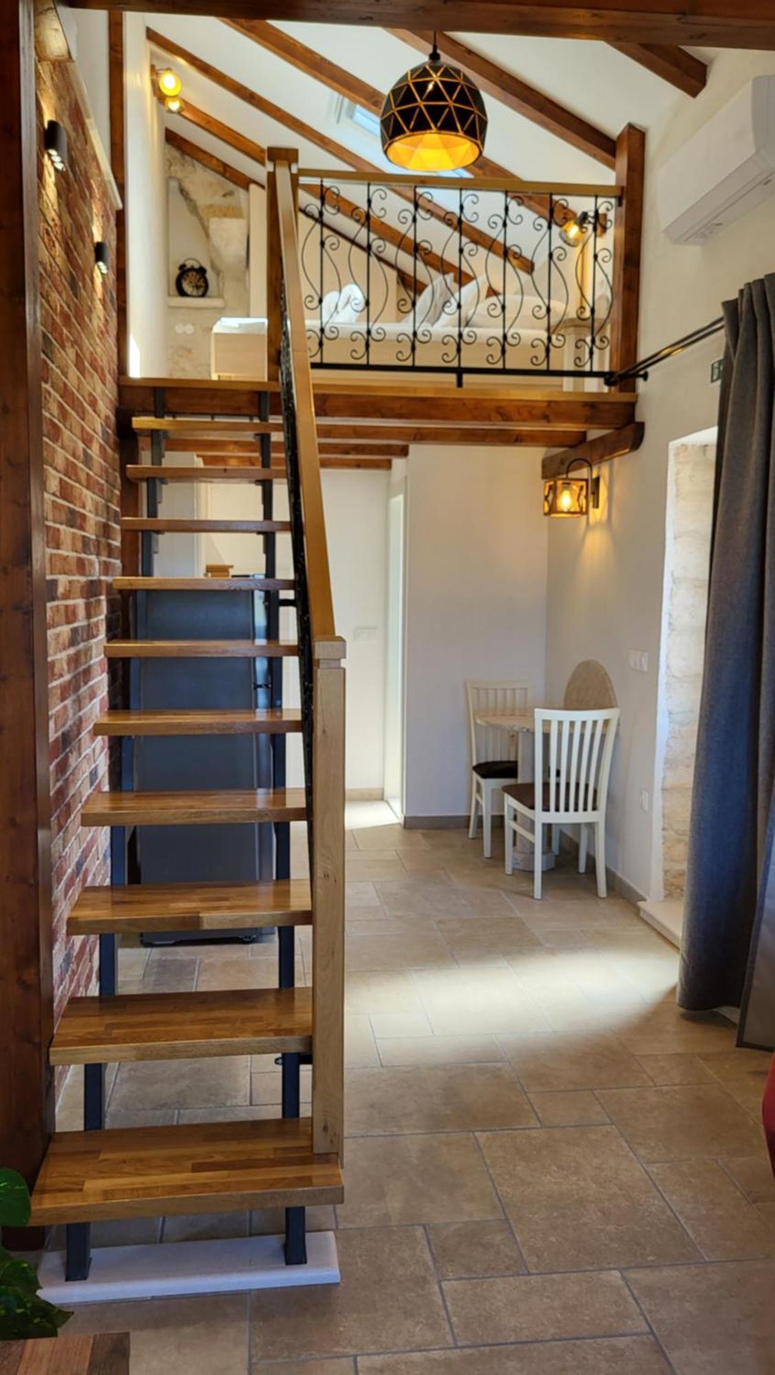 Stone House Apartments Didini Dvori Lumbarda Zewnętrze zdjęcie