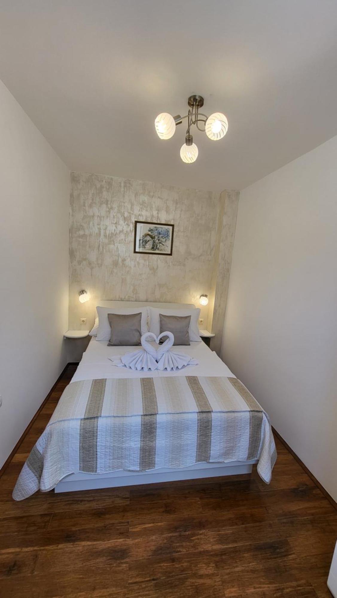 Stone House Apartments Didini Dvori Lumbarda Zewnętrze zdjęcie